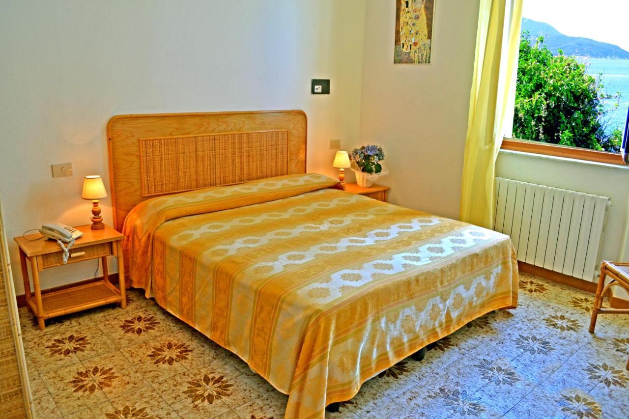 Hotel Scoglio Bianco Portoferraio Exterior photo